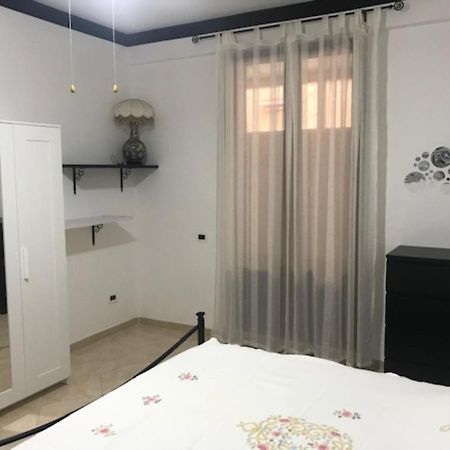 Appartamento 60 Mq A 800 Mt Dalla Spiaggia Capaci Bagian luar foto