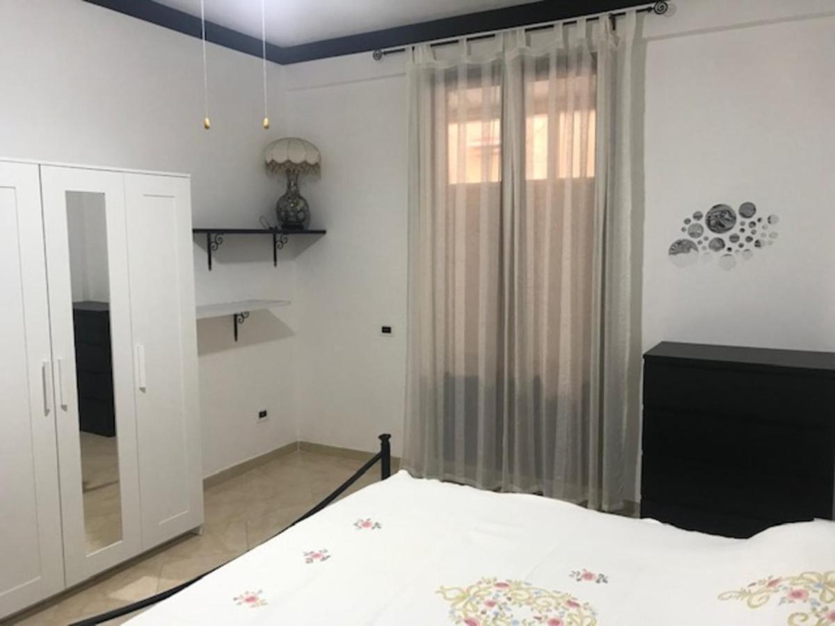 Appartamento 60 Mq A 800 Mt Dalla Spiaggia Capaci Bagian luar foto