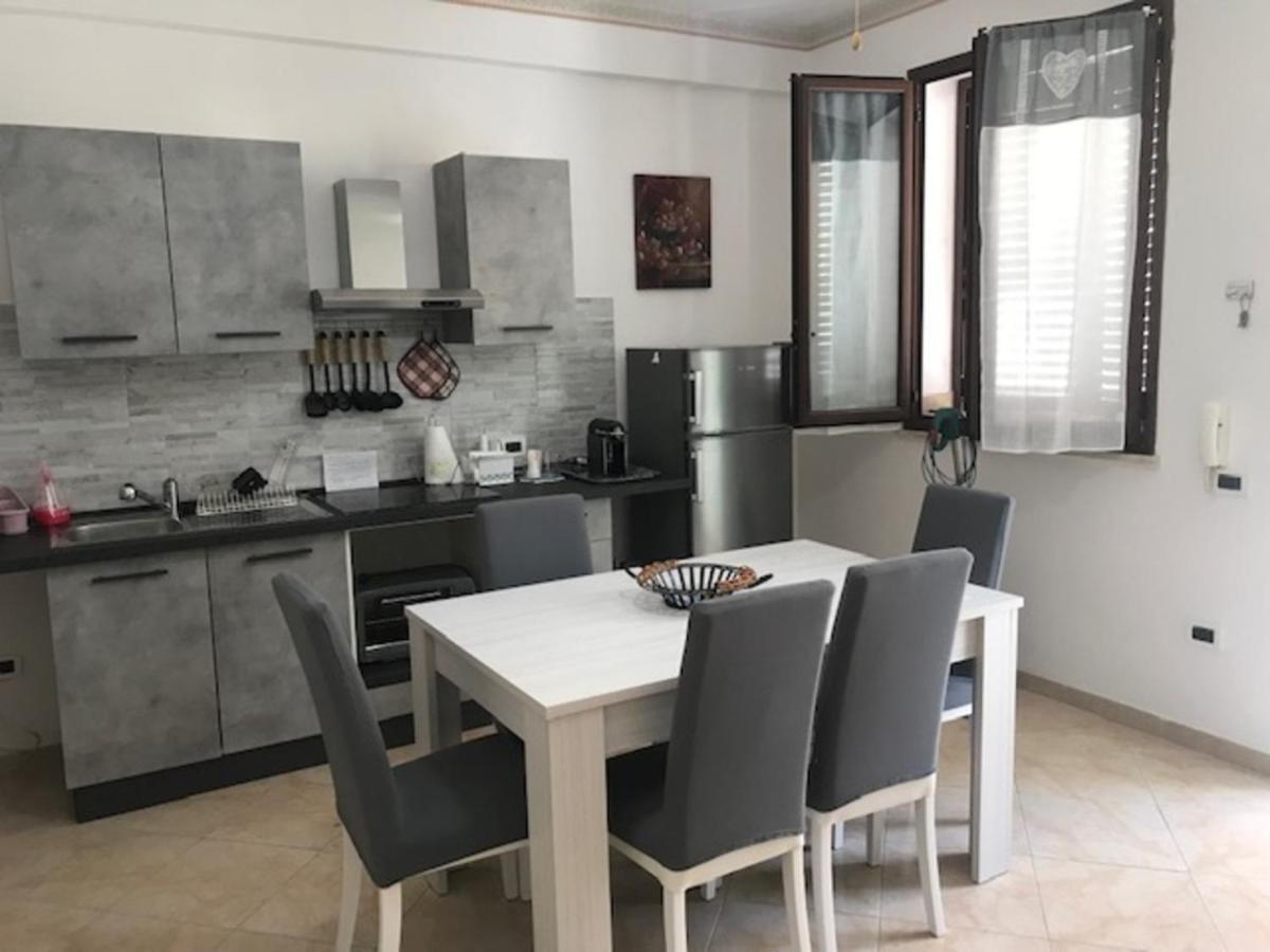 Appartamento 60 Mq A 800 Mt Dalla Spiaggia Capaci Bagian luar foto