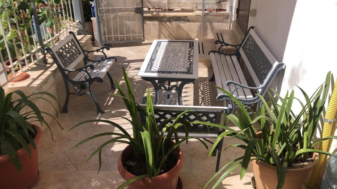 Appartamento 60 Mq A 800 Mt Dalla Spiaggia Capaci Bagian luar foto